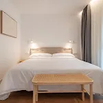 Edificio Ferrari By Plaza Mayor Apartment *
