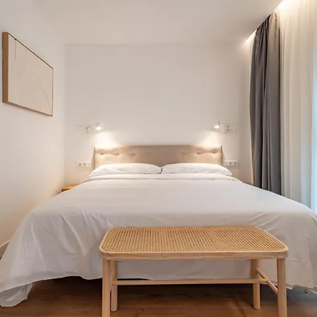 Edificio Ferrari By Plaza Mayor Apartment *